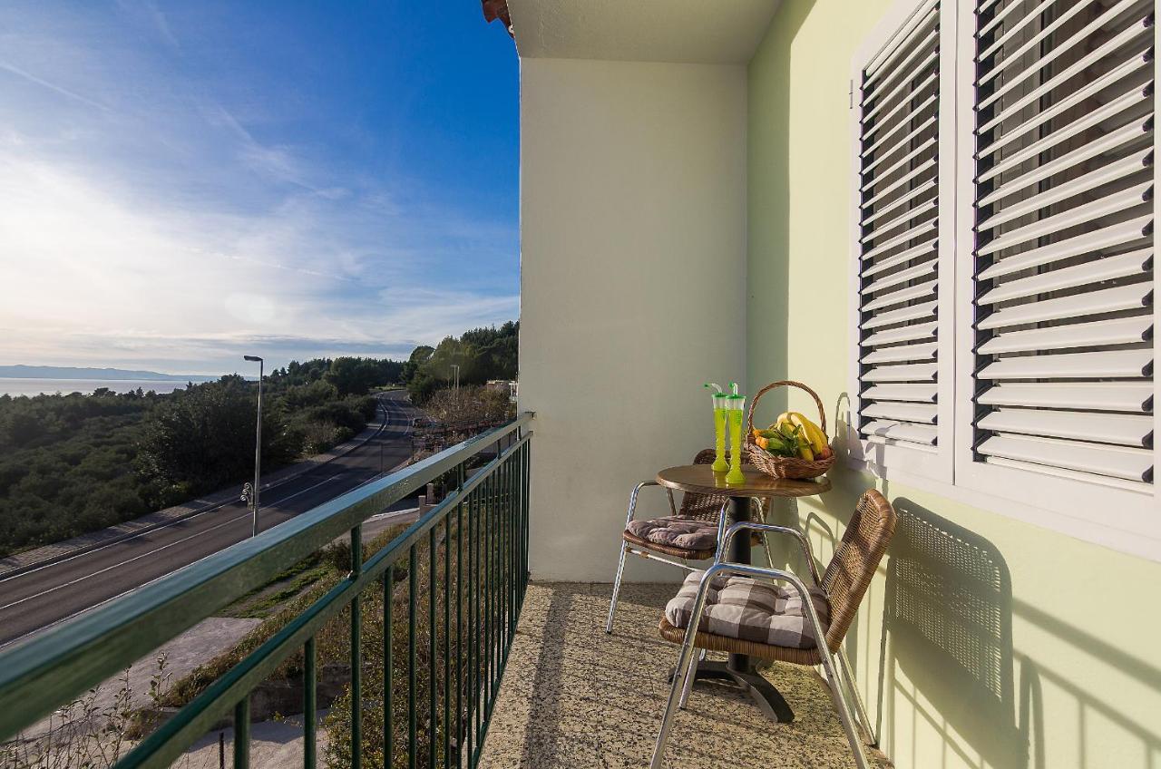 Apartment Lijana Sea View Tučepi Eksteriør billede