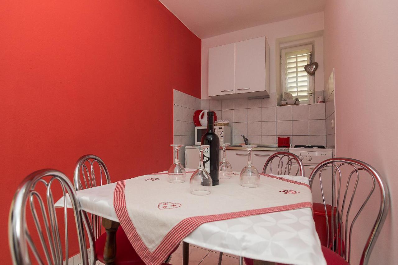 Apartment Lijana Sea View Tučepi Eksteriør billede